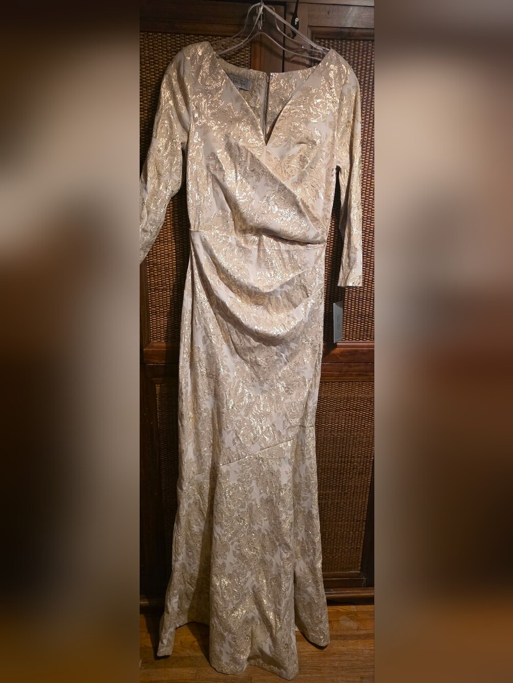 Teri Jon By Rickie Freeman NWT Size 10 Long-Sleeve Gold Lace Mermaid Gown PTP 19 - Picture 5 of 10